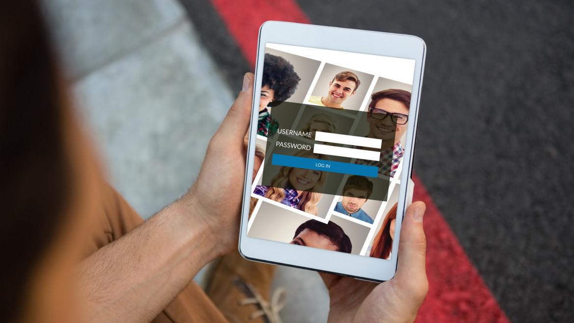 MUNCORO ADVISORS PROVIDES LINKEDIN TIPS